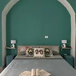 Elephant Daire *